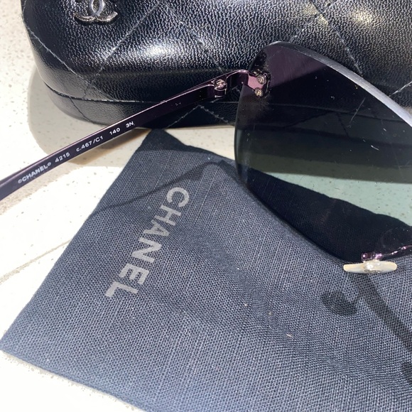 Chanel 4215 Mirrored Shield Runway Sunglasses Mirror Crosshatch. - Picture 4 of 4